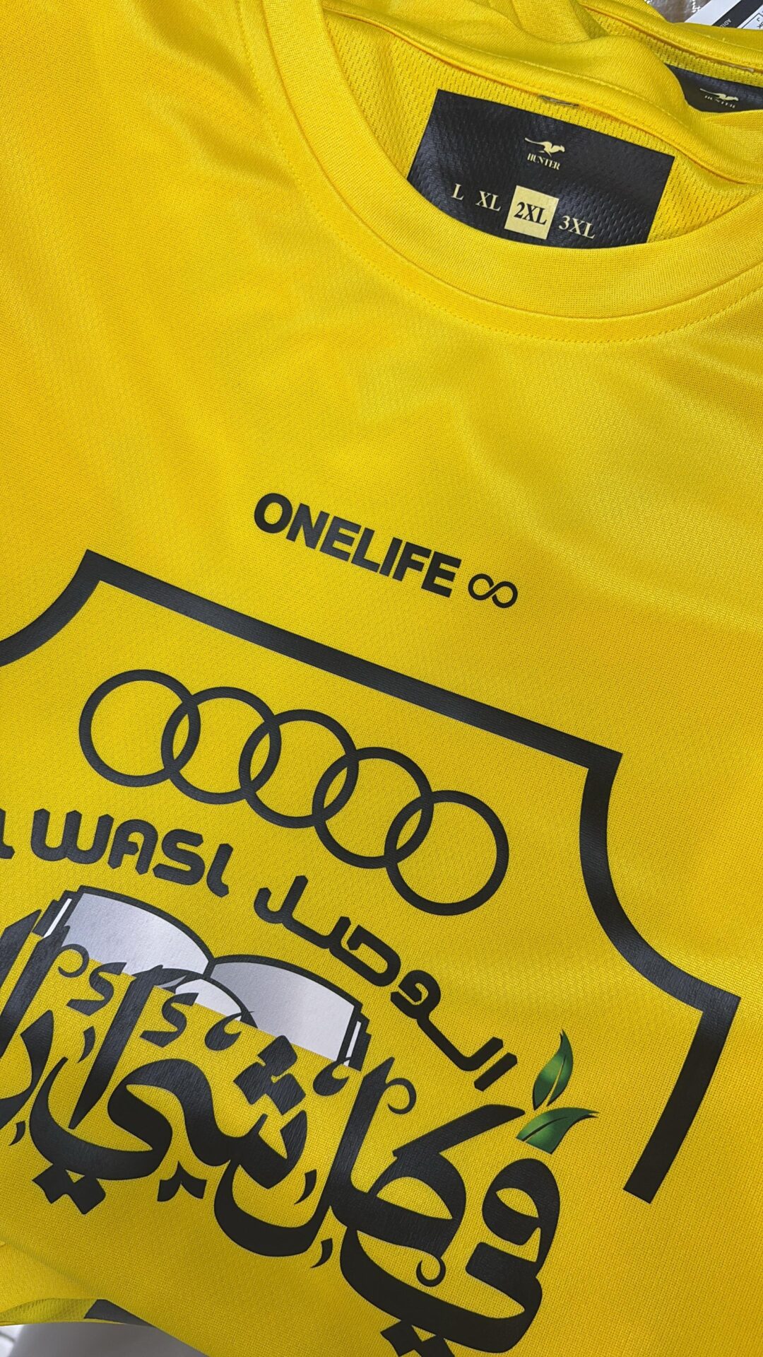 في كل شيئاً اراك💛