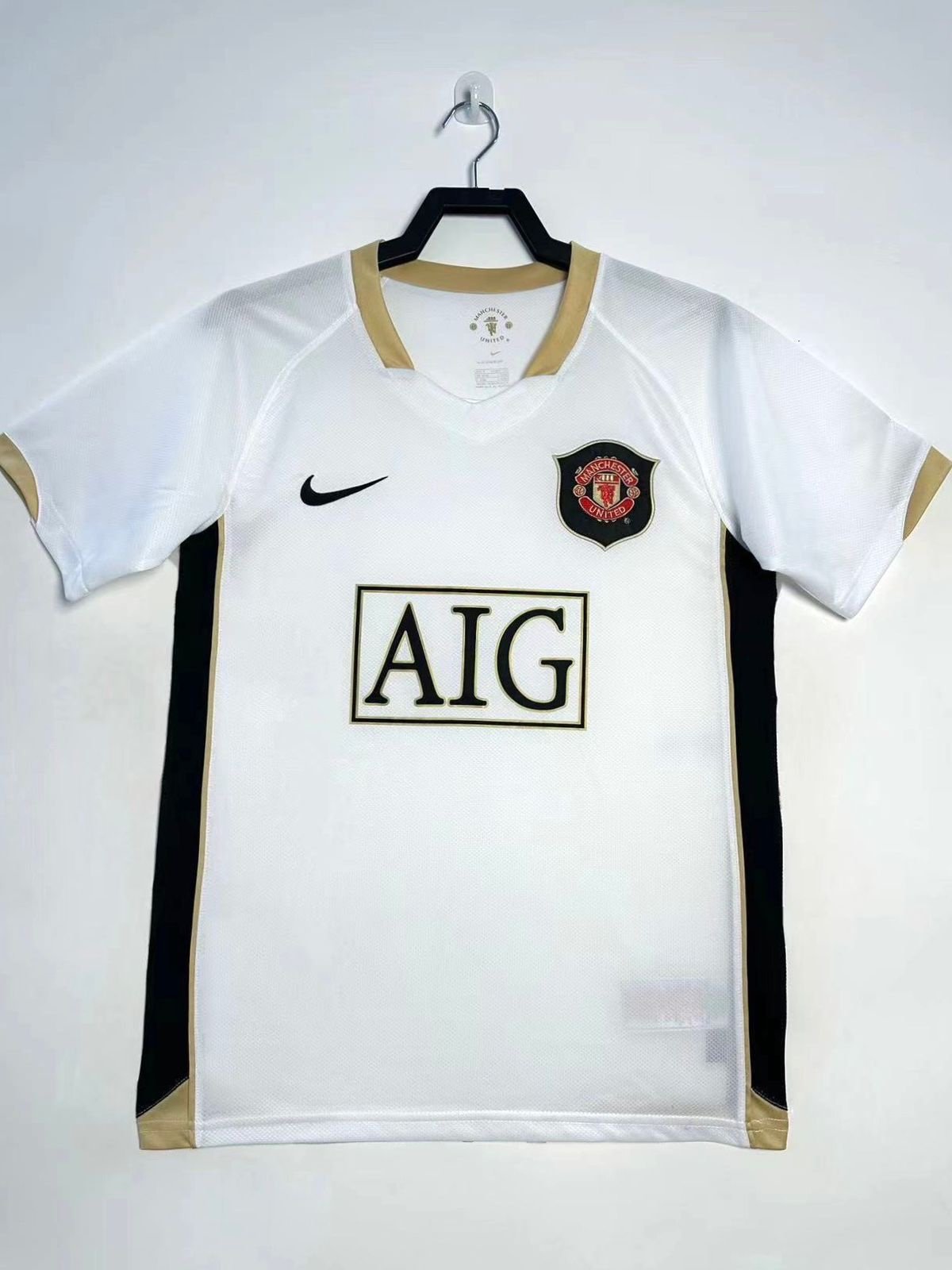 4dd65fb5-0543-4cdd-9892-909e081d0acc.jpeg Man United - Image 1